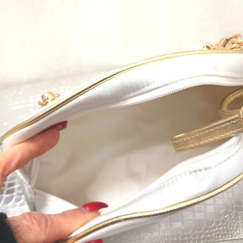 Dior Crossbody Bag WHITE CRESENT Bag PEARLS STRAND converted CD Cosmetic Wedding - Picture 16 of 16